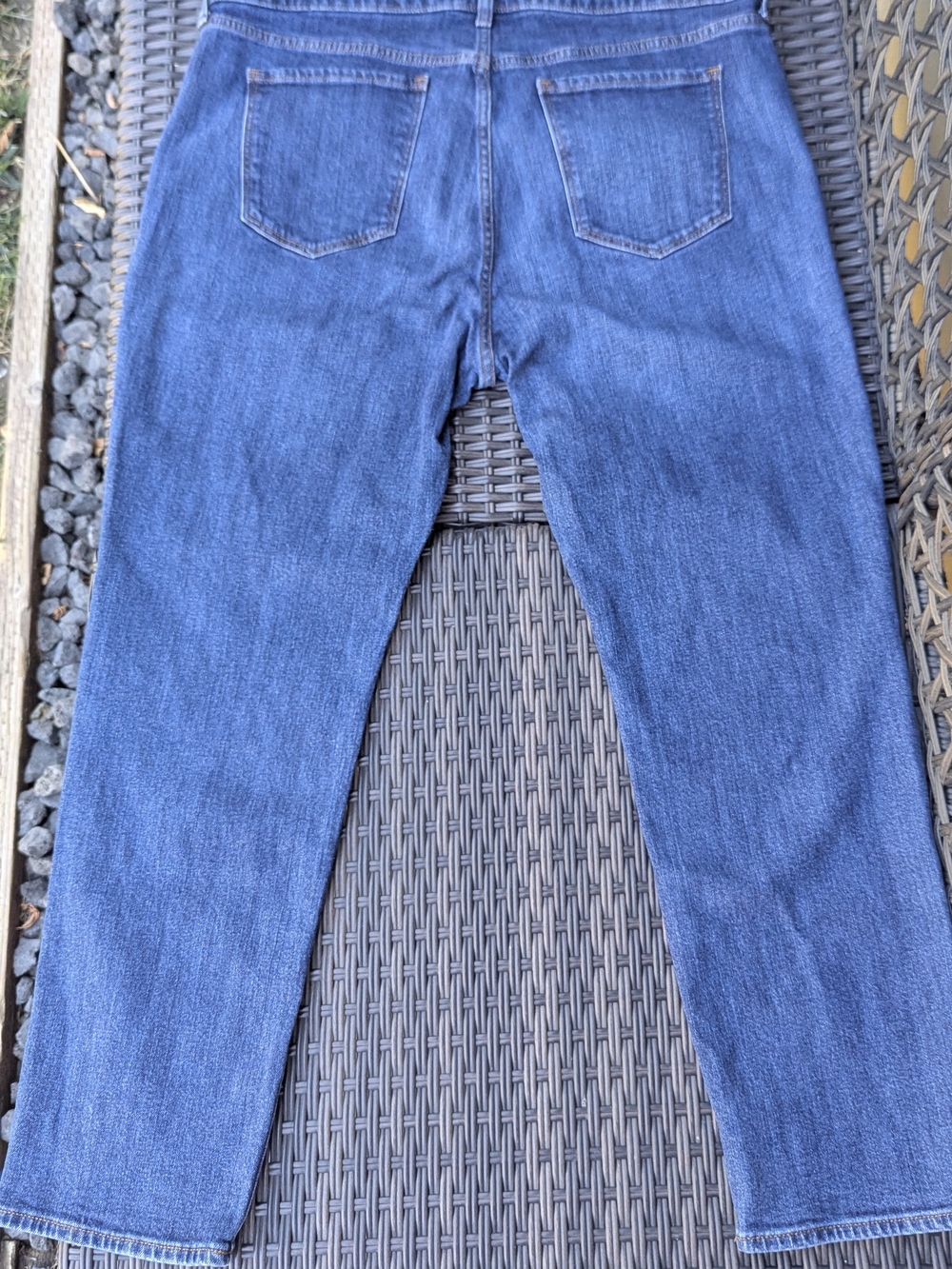 Old Navy Women's Classic Straight Leg Jeans Medium Wash